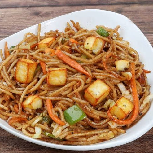 Paneer Chowmein Half